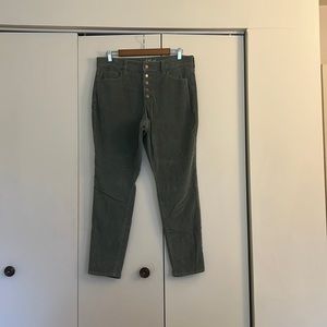 Corduroy green pant in size 10 short